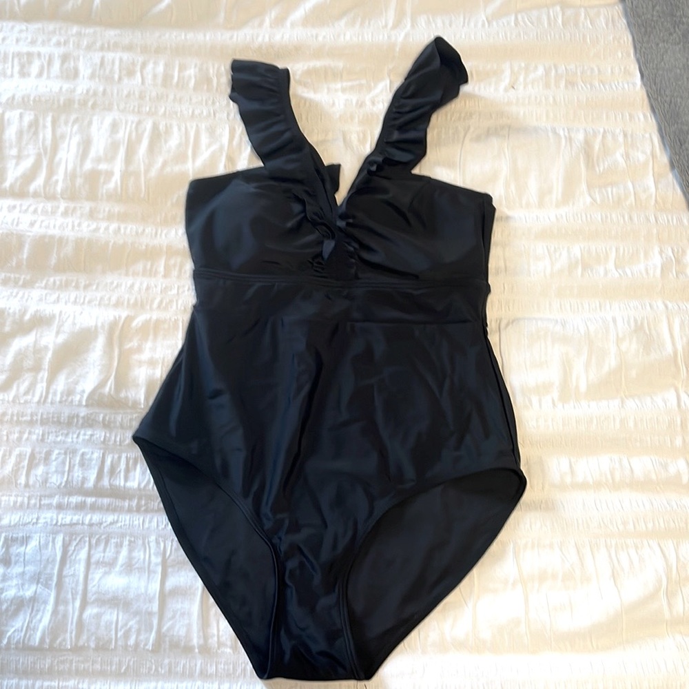 Pinklily black ruffle one piece swimsuit size small